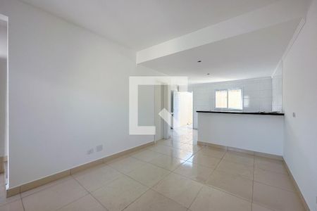 Sala de casa para alugar com 2 quartos, 90m² em Loteamento Joao Batista Juliao, Guarujá