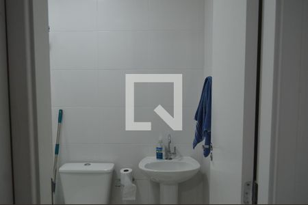 Banheiro de apartamento para alugar com 1 quarto, 25m² em Cidade Satelite Santa Barbara, São Paulo