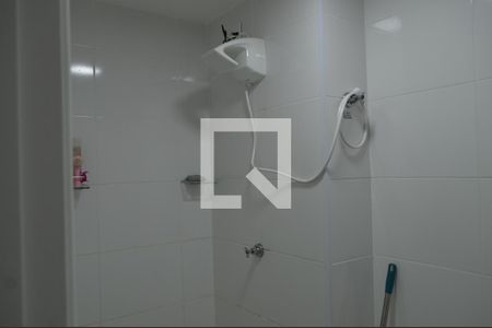 Banheiro de apartamento para alugar com 1 quarto, 25m² em Cidade Satelite Santa Barbara, São Paulo