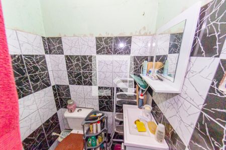 Banheiro de casa à venda com 1 quarto, 75m² em Irajá, Rio de Janeiro