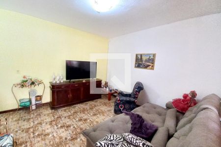 Sala de casa à venda com 2 quartos, 360m² em Rio Branco, Belo Horizonte