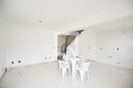 Sala/Cozinha de casa à venda com 3 quartos, 101m² em Guarujá, Porto Alegre