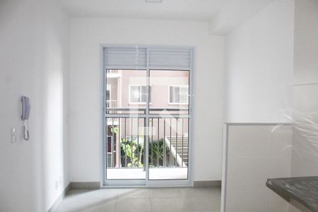 Sala/Cozinha de apartamento à venda com 1 quarto, 32m² em Jardim Caravelas, São Paulo
