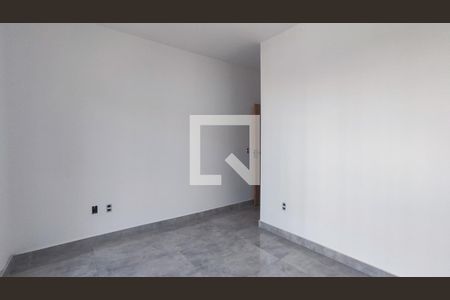 Quarto 1 suíte de casa à venda com 3 quartos, 120m² em Morro do Confisco, Contagem