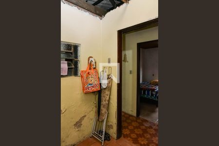 Casa à venda com 100m², 4 quartos e 2 vagas Casa à venda com 100m², 4 quartos e 2 vagasÁrea de Serviço