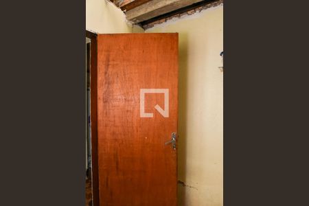 Casa à venda com 100m², 4 quartos e 2 vagas Casa à venda com 100m², 4 quartos e 2 vagasÁrea de Serviço