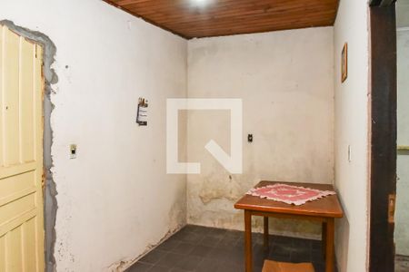 Casa à venda com 100m², 4 quartos e 2 vagas Casa à venda com 100m², 4 quartos e 2 vagasCozinha 2/Casa Fundos