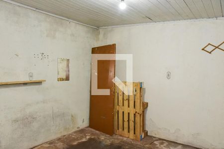 Casa à venda com 100m², 4 quartos e 2 vagas Casa à venda com 100m², 4 quartos e 2 vagasQuarto 4/Casa Fundos
