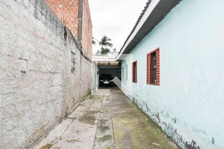 Casa à venda com 100m², 4 quartos e 2 vagas Casa à venda com 100m², 4 quartos e 2 vagasPátio