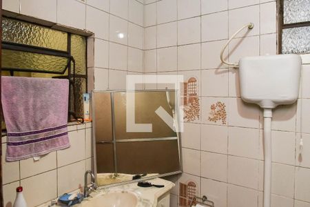 Casa à venda com 100m², 4 quartos e 2 vagas Casa à venda com 100m², 4 quartos e 2 vagasBanheiro