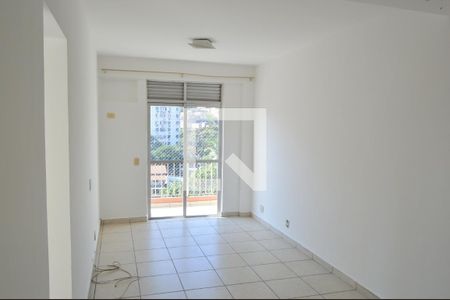 Sala de apartamento para alugar com 2 quartos, 55m² em Taquara, Rio de Janeiro