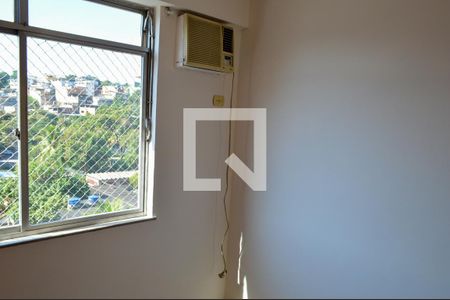 Quarto 1 de apartamento para alugar com 2 quartos, 55m² em Taquara, Rio de Janeiro