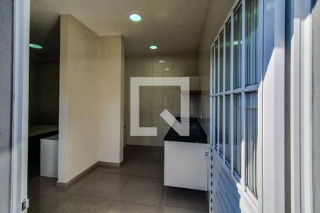 entrada de casa para alugar com 1 quarto, 21m² em Vila Firmiano Pinto, São Paulo