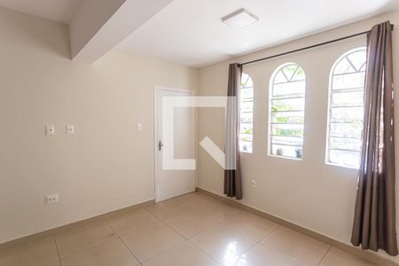 Sala de casa para alugar com 2 quartos, 80m² em Palmares, Belo Horizonte