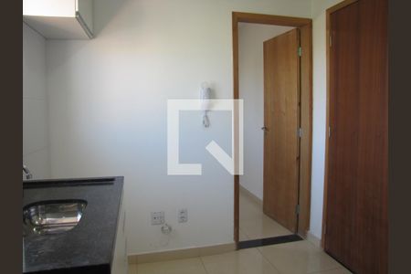 Cozinha de apartamento à venda com 1 quarto, 21m² em Vila Santa Teresa (zona Leste), São Paulo