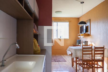 Cozinha de apartamento à venda com 2 quartos, 40m² em Santos Dumont, São Leopoldo