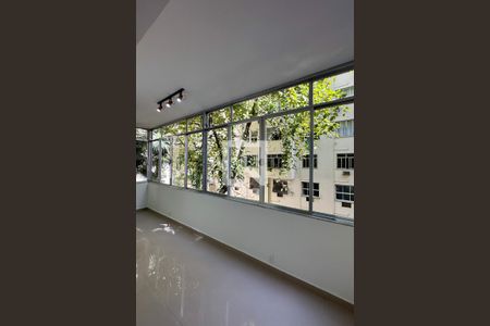 Sala - Varanda de apartamento à venda com 2 quartos, 120m² em Copacabana, Rio de Janeiro