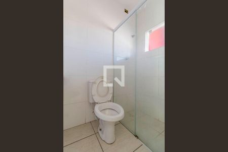 Banheiro Suíte de casa para alugar com 1 quarto, 45m² em Parque Cisper, São Paulo
