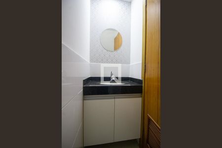 Lavabo de casa para alugar com 3 quartos, 150m² em Vargem Pequena, Rio de Janeiro