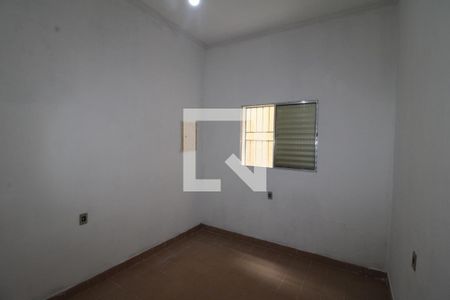 Quarto 2 de casa para alugar com 2 quartos, 60m² em Vila Isolina Mazzei, São Paulo