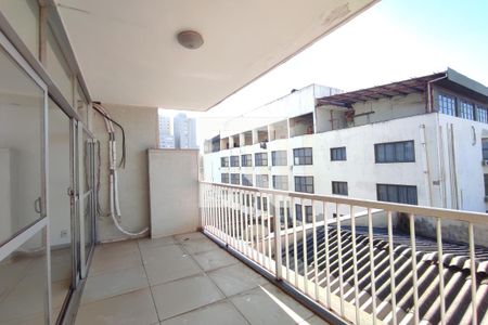 Sacada de apartamento para alugar com 4 quartos, 216m² em Centro, Ribeirão Preto