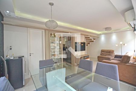 Casa de condomínio à venda com 215m², 4 quartos e 2 vagasSala Três Ambientes