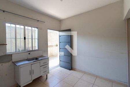 Sala de casa para alugar com 1 quarto, 25m² em Parque Novo Mundo, São Paulo