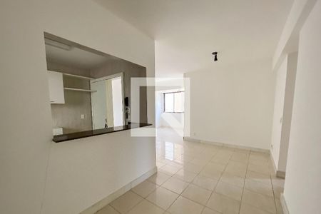 Sala de apartamento à venda com 2 quartos, 75m² em Belvedere, Belo Horizonte