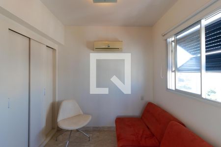 Quarto 02 de apartamento à venda com 3 quartos, 130m² em Cambuí, Campinas