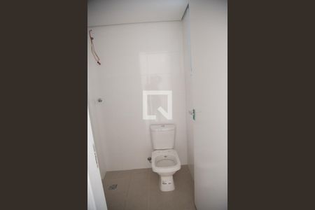 Banheiro de apartamento à venda com 1 quarto, 43m² em Km 18, Osasco