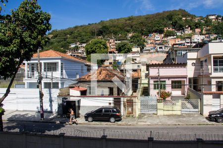 Quarto 01 - Janela de apartamento para alugar com 2 quartos, 40m² em Cascadura, Rio de Janeiro