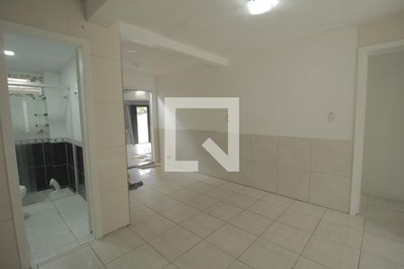 Sala de casa à venda com 3 quartos, 70m² em Niterói, Canoas
