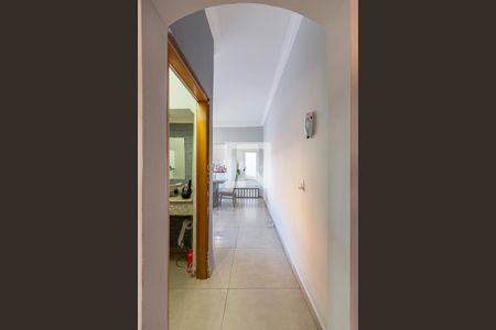 Corredor de casa à venda com 3 quartos, 198m² em Vila Bela Vista, Santo André