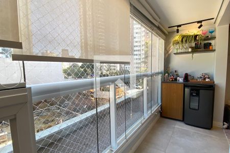 Sacada de apartamento à venda com 2 quartos, 67m² em Empresarial 18 do Forte, Barueri