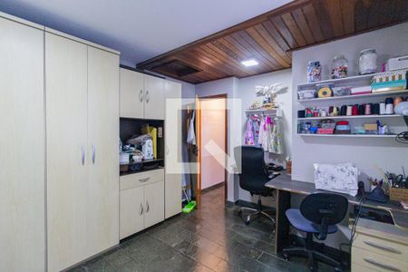 Quarto de casa à venda com 3 quartos, 237m² em Cidade das Flores, Osasco