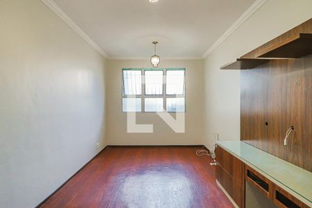 Sala de apartamento para alugar com 3 quartos, 70m² em Horto, Belo Horizonte