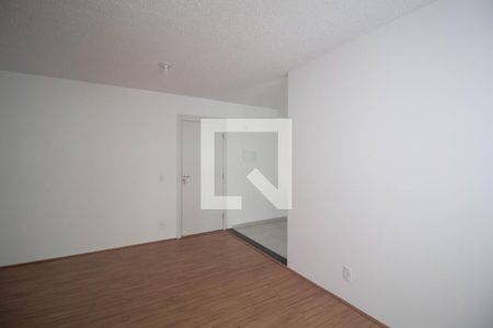 Sala de apartamento para alugar com 2 quartos, 45m² em Jardim Santo Antonio, São Paulo