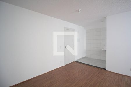 Sala de apartamento para alugar com 2 quartos, 45m² em Jardim Santo Antonio, São Paulo