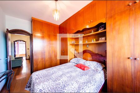 Quarto 1 de casa à venda com 6 quartos, 314m² em Califórnia, Belo Horizonte
