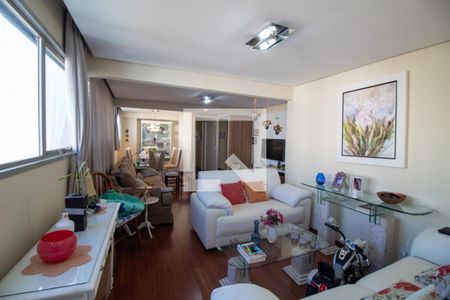 Sala de apartamento para alugar com 3 quartos, 130m² em Campo Belo, São Paulo