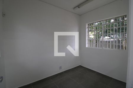 Suíte 1 de casa à venda com 4 quartos, 706m² em Jardim dos Lagos, São Paulo