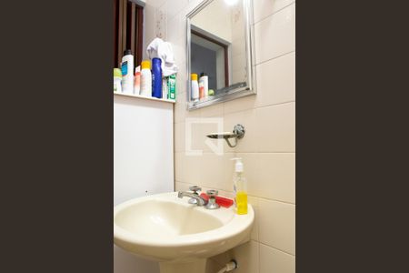 Casa à venda com 200m², 2 quartos e 2 vagas Casa à venda com 200m², 2 quartos e 2 vagasBanheiro da Suíte