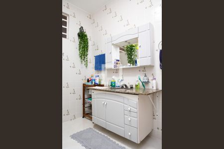 Casa à venda com 200m², 2 quartos e 2 vagas Casa à venda com 200m², 2 quartos e 2 vagasBanheiro Social