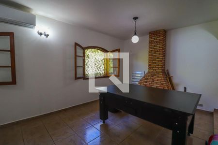 Sala de casa à venda com 3 quartos, 350m² em Jardim Santa Teresa, Jundiaí