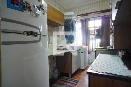 Cozinha  de apartamento à venda com 1 quarto, 40m² em Humaitá, Porto Alegre