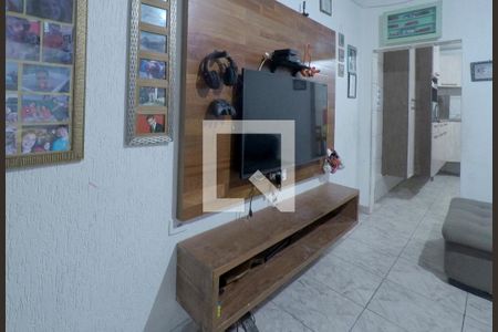 Sala de casa para alugar com 3 quartos, 240m² em Jardim Aracy, Mauá