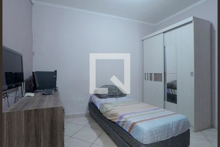 Quarto 2 de casa para alugar com 3 quartos, 240m² em Jardim Aracy, Mauá