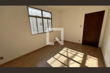 Sala de apartamento para alugar com 2 quartos, 60m² em Minas Brasil, Belo Horizonte