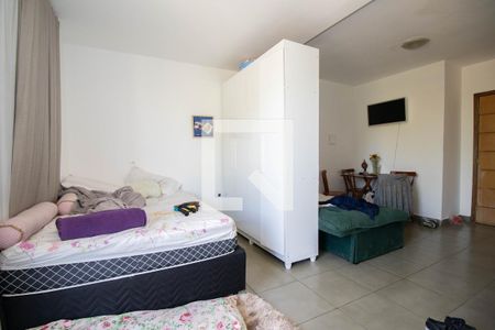 Quarto de kitnet/studio para alugar com 1 quarto, 35m² em Guará Ii, Brasília