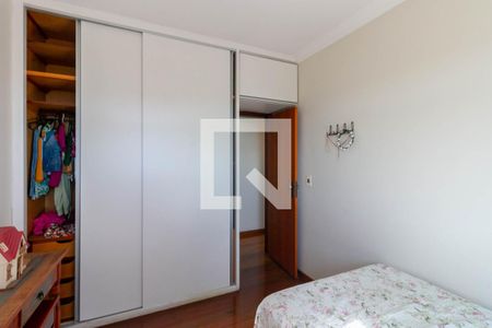 Quarto 1 de apartamento à venda com 4 quartos, 220m² em Calafate, Belo Horizonte